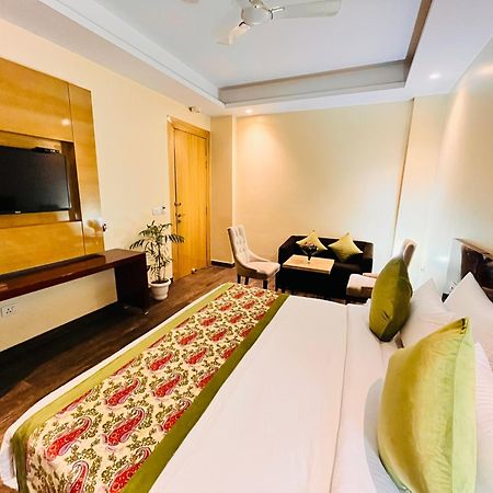 Hotel Banz Near Indira Gandhi Airport Delhi New Delhi Exteriör bild