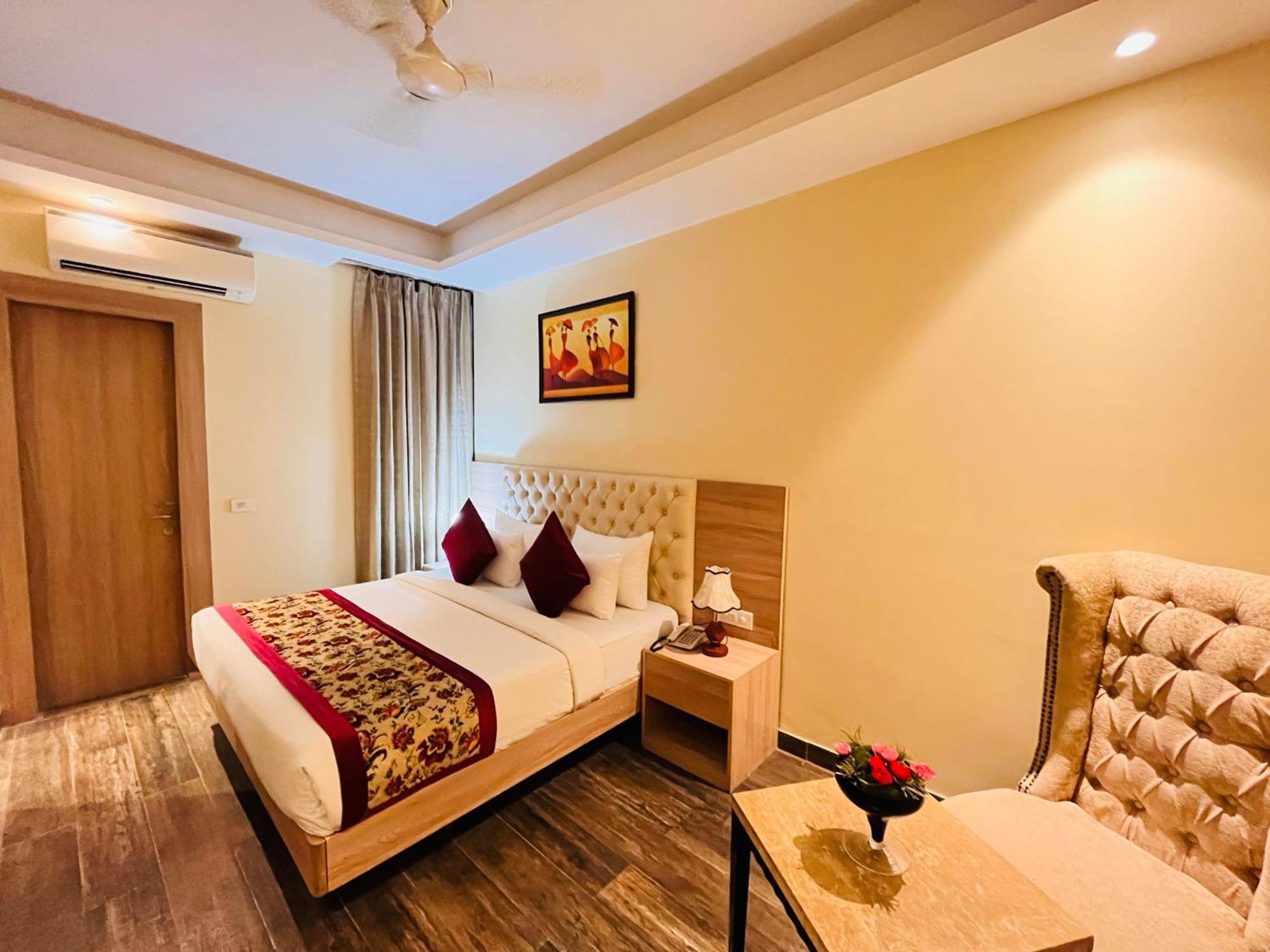 Hotel Banz Near Indira Gandhi Airport Delhi New Delhi Exteriör bild