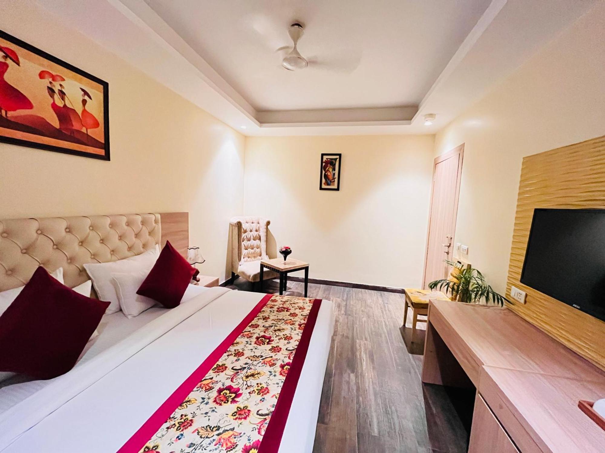 Hotel Banz Near Indira Gandhi Airport Delhi New Delhi Exteriör bild