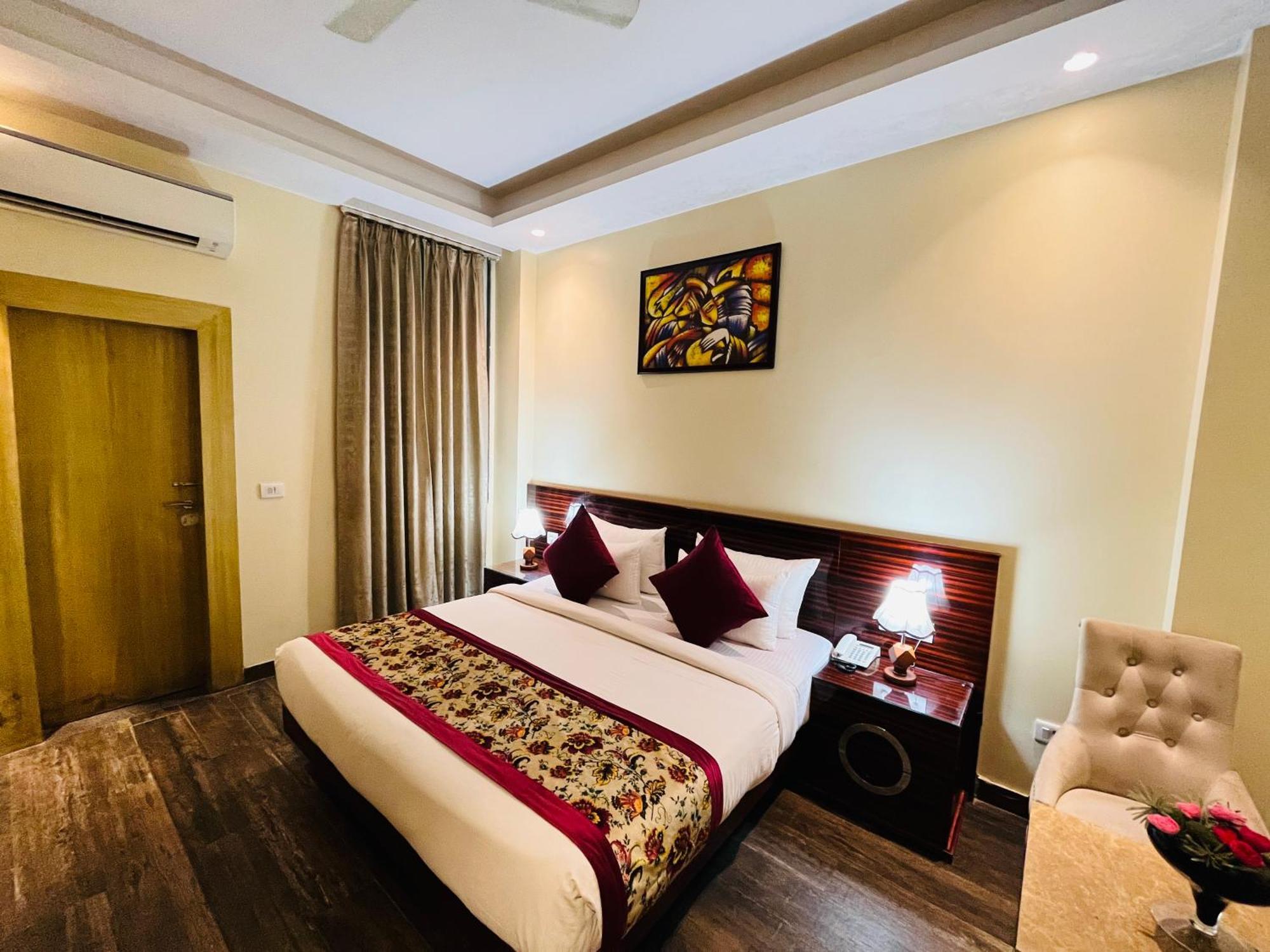 Hotel Banz Near Indira Gandhi Airport Delhi New Delhi Exteriör bild