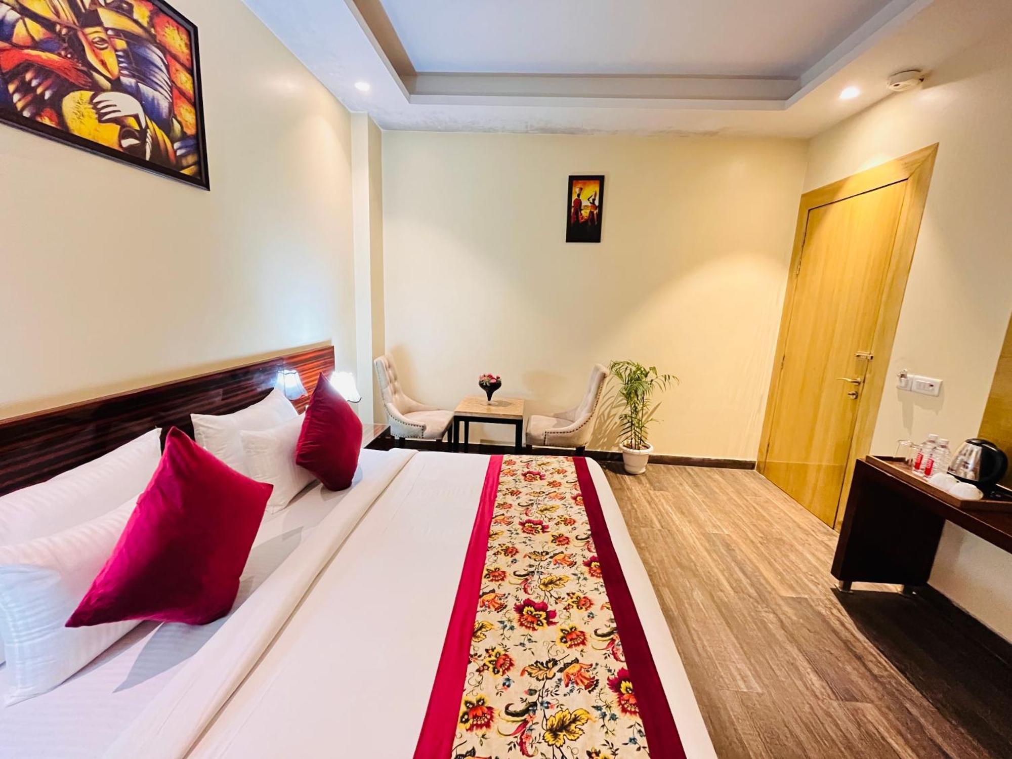 Hotel Banz Near Indira Gandhi Airport Delhi New Delhi Exteriör bild