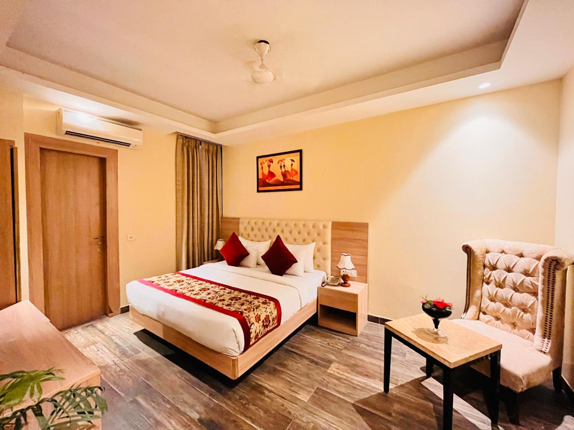 Hotel Banz Near Indira Gandhi Airport Delhi New Delhi Exteriör bild