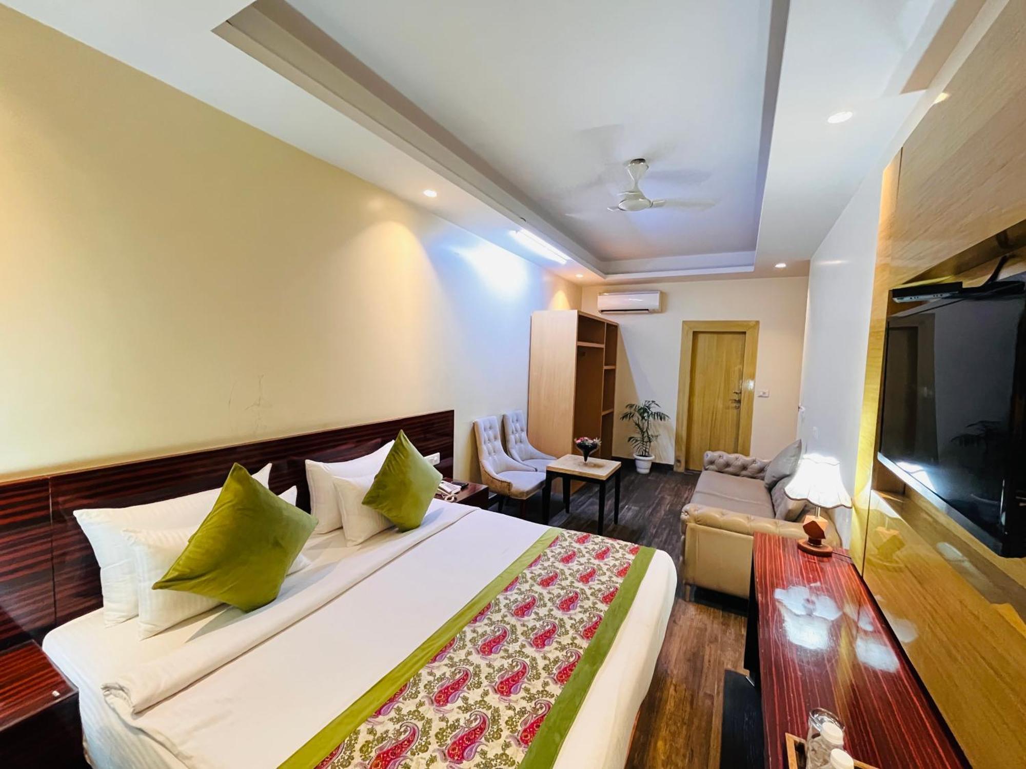 Hotel Banz Near Indira Gandhi Airport Delhi New Delhi Exteriör bild