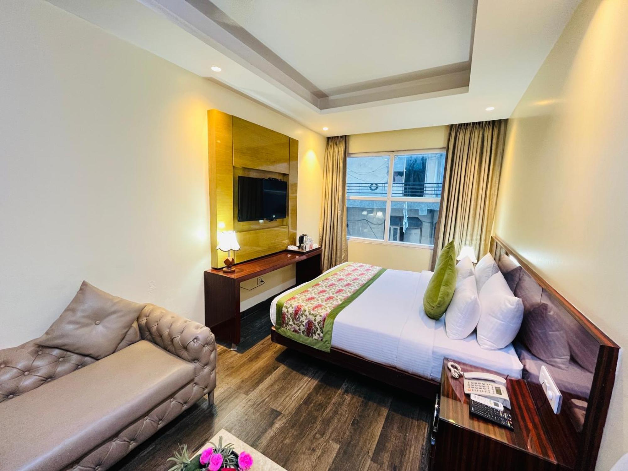 Hotel Banz Near Indira Gandhi Airport Delhi New Delhi Exteriör bild