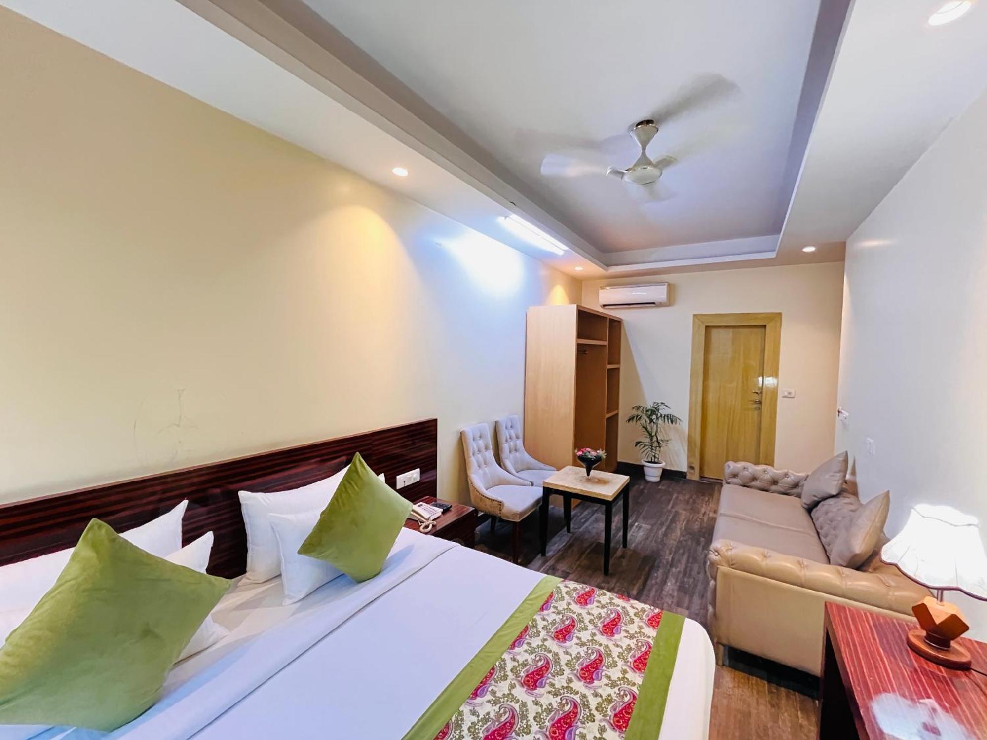 Hotel Banz Near Indira Gandhi Airport Delhi New Delhi Exteriör bild