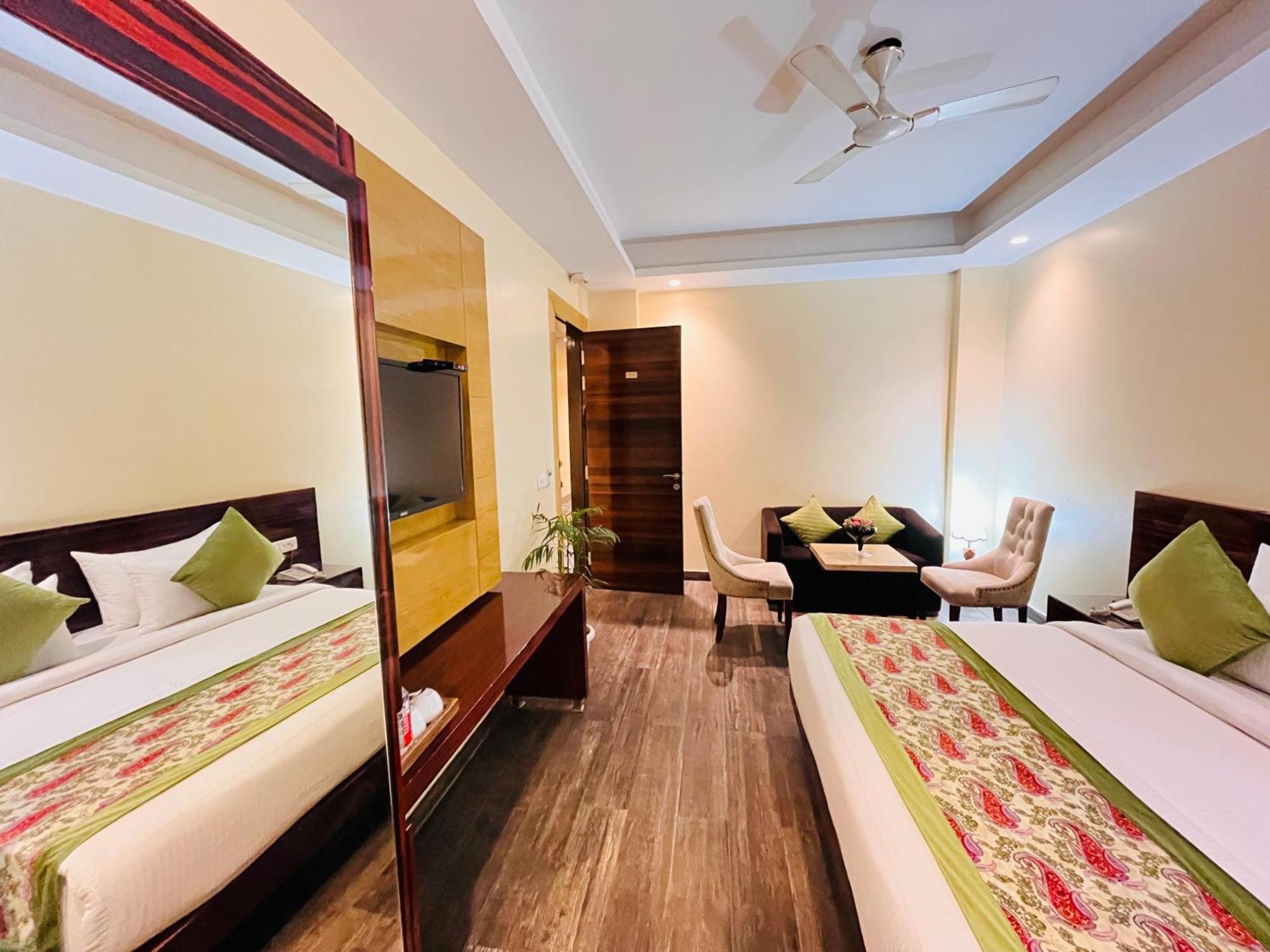 Hotel Banz Near Indira Gandhi Airport Delhi New Delhi Exteriör bild