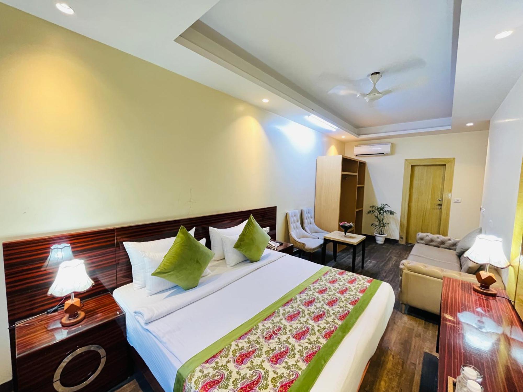 Hotel Banz Near Indira Gandhi Airport Delhi New Delhi Exteriör bild