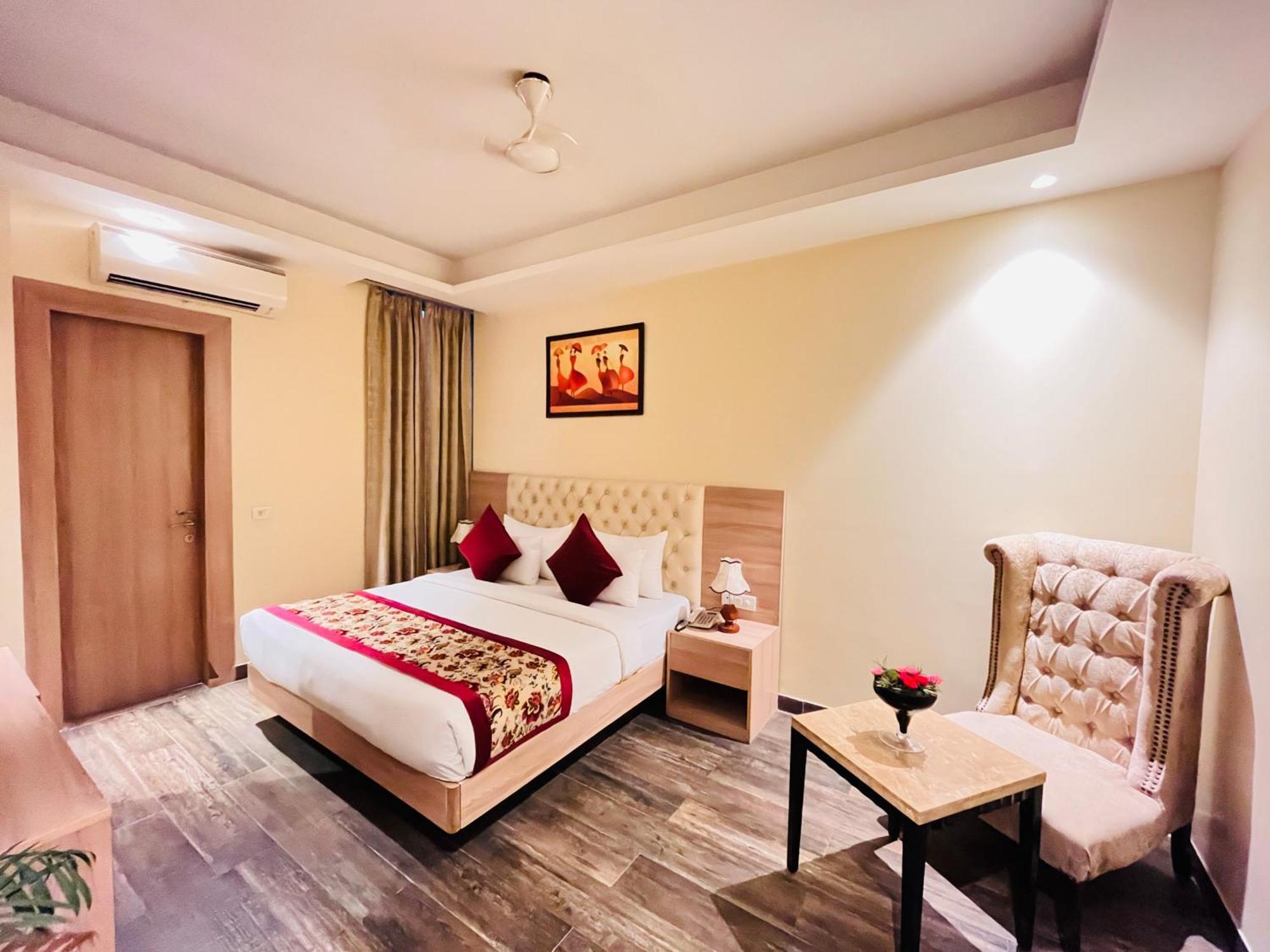 Hotel Banz Near Indira Gandhi Airport Delhi New Delhi Exteriör bild