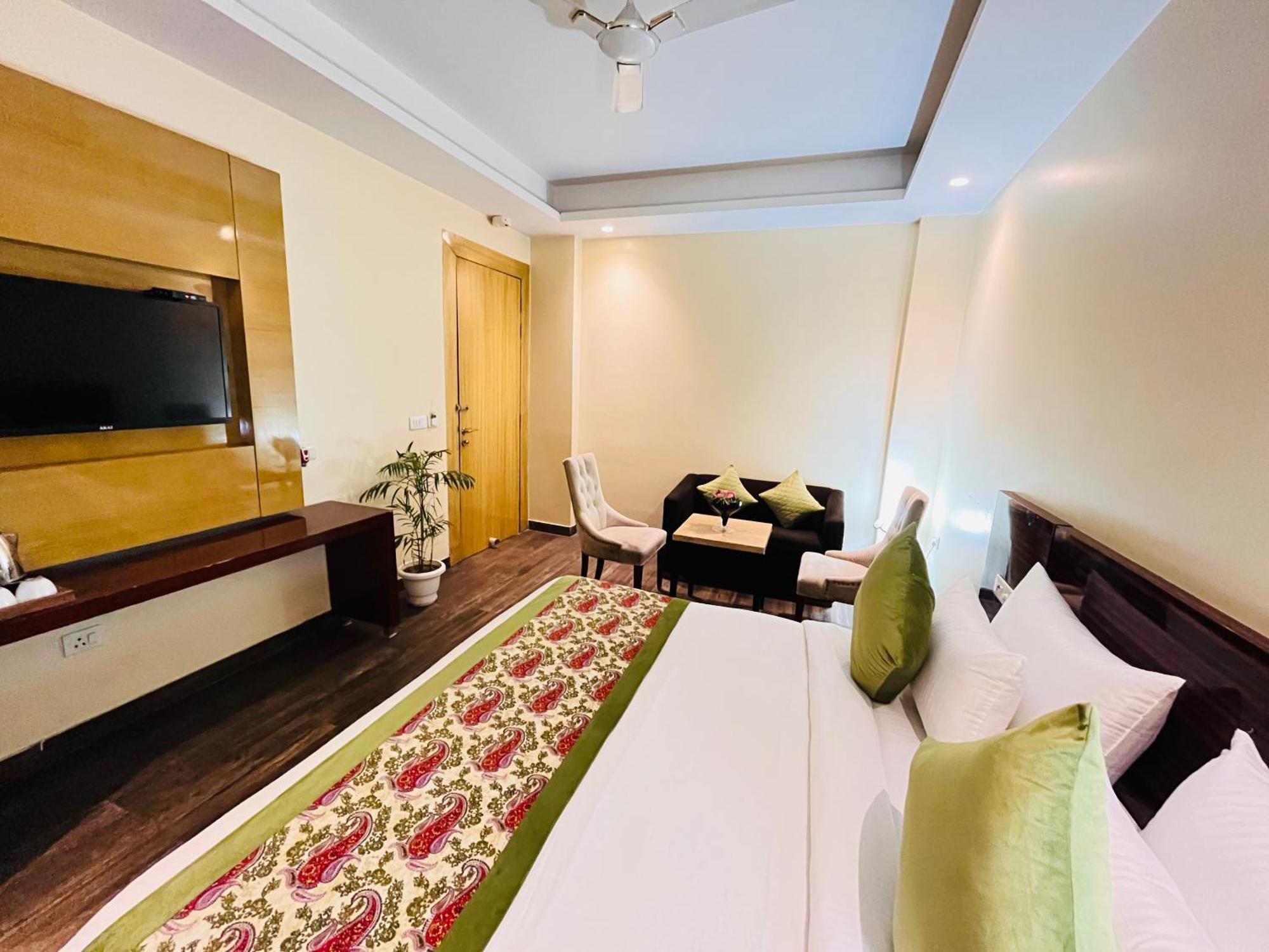 Hotel Banz Near Indira Gandhi Airport Delhi New Delhi Exteriör bild