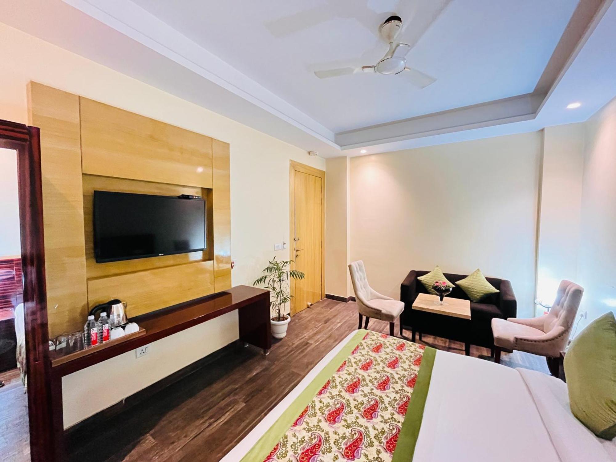 Hotel Banz Near Indira Gandhi Airport Delhi New Delhi Exteriör bild